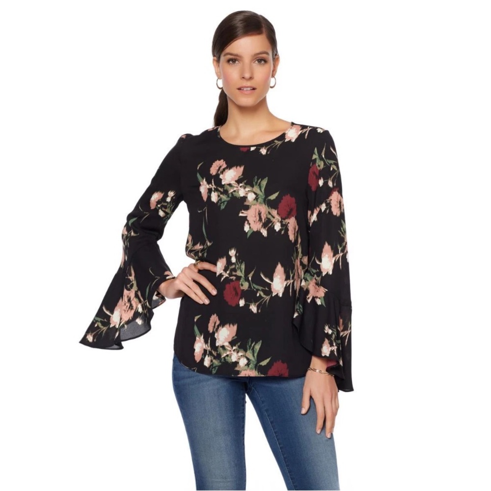 Vince Camuto Black Floral Bell Sleeve Blouse